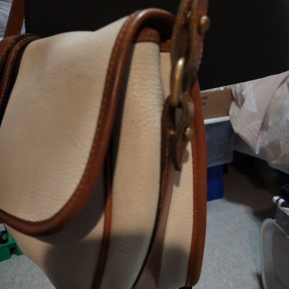 DB white British tan equestrian - Picture 5 of 16